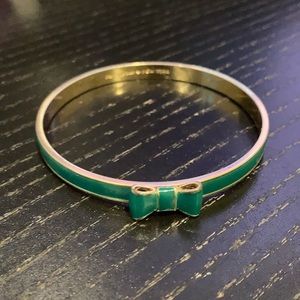 Kate Spade New York green “Take A Bow” bracelet